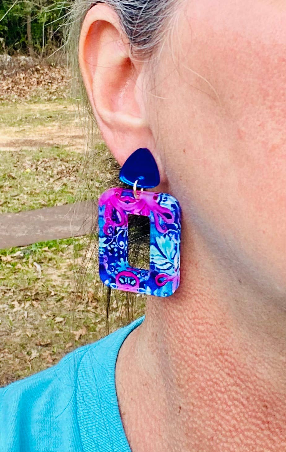 Everyday Preppy Octo Acrylic Dangle Earring