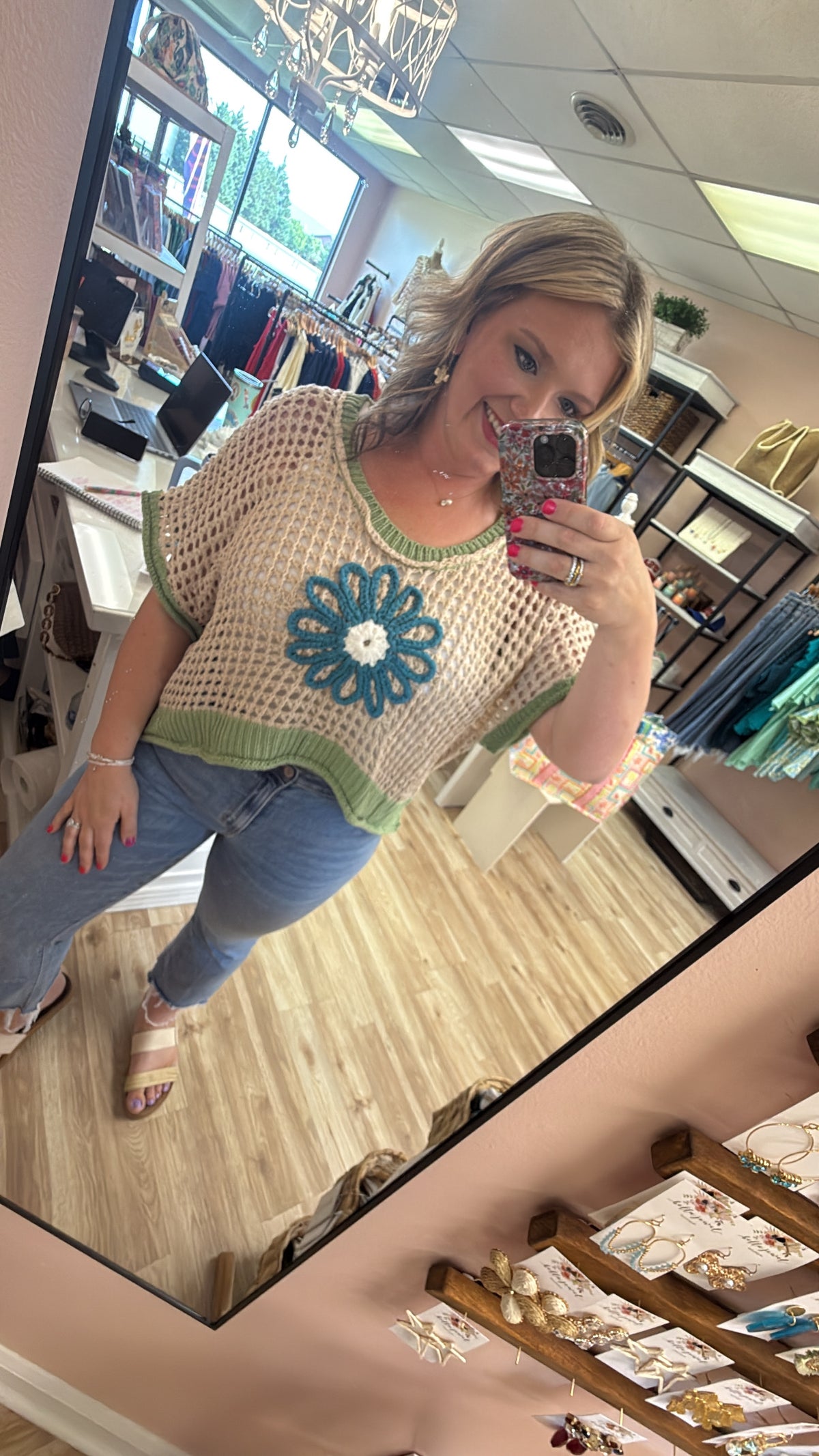 Round Neck Sleeveless Floral Thin Sweater Top