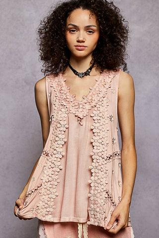 Sleeveless Floral Lace Top