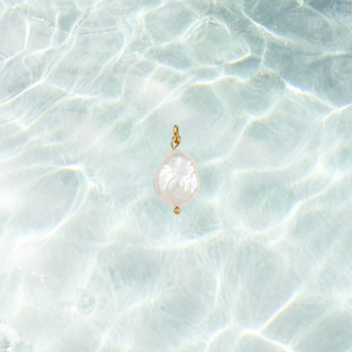 Gold Timeless Pearl Charm