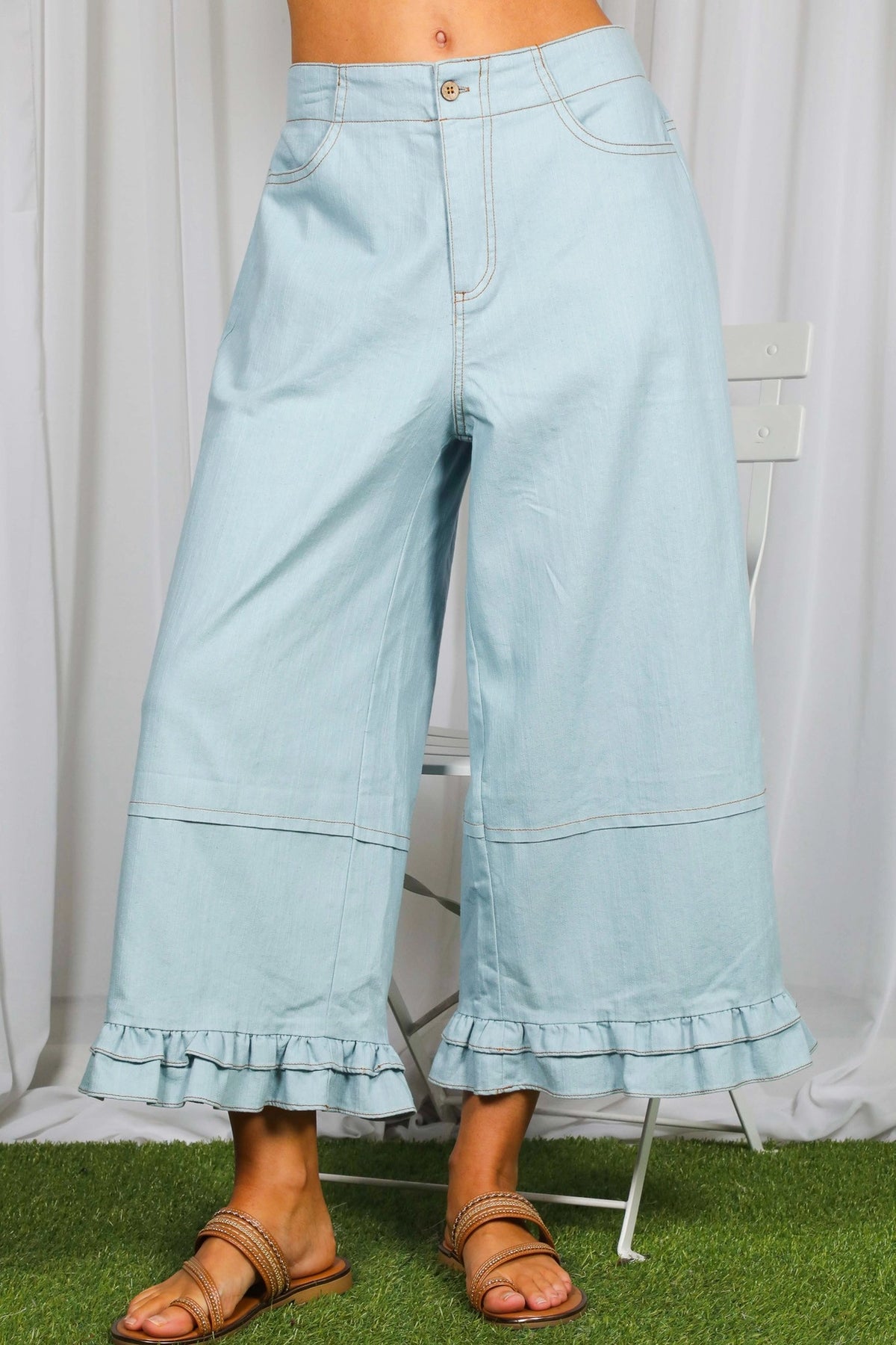 Ruffle Hem Cropped Denim Pants
