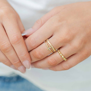 Simple Cross Ring
