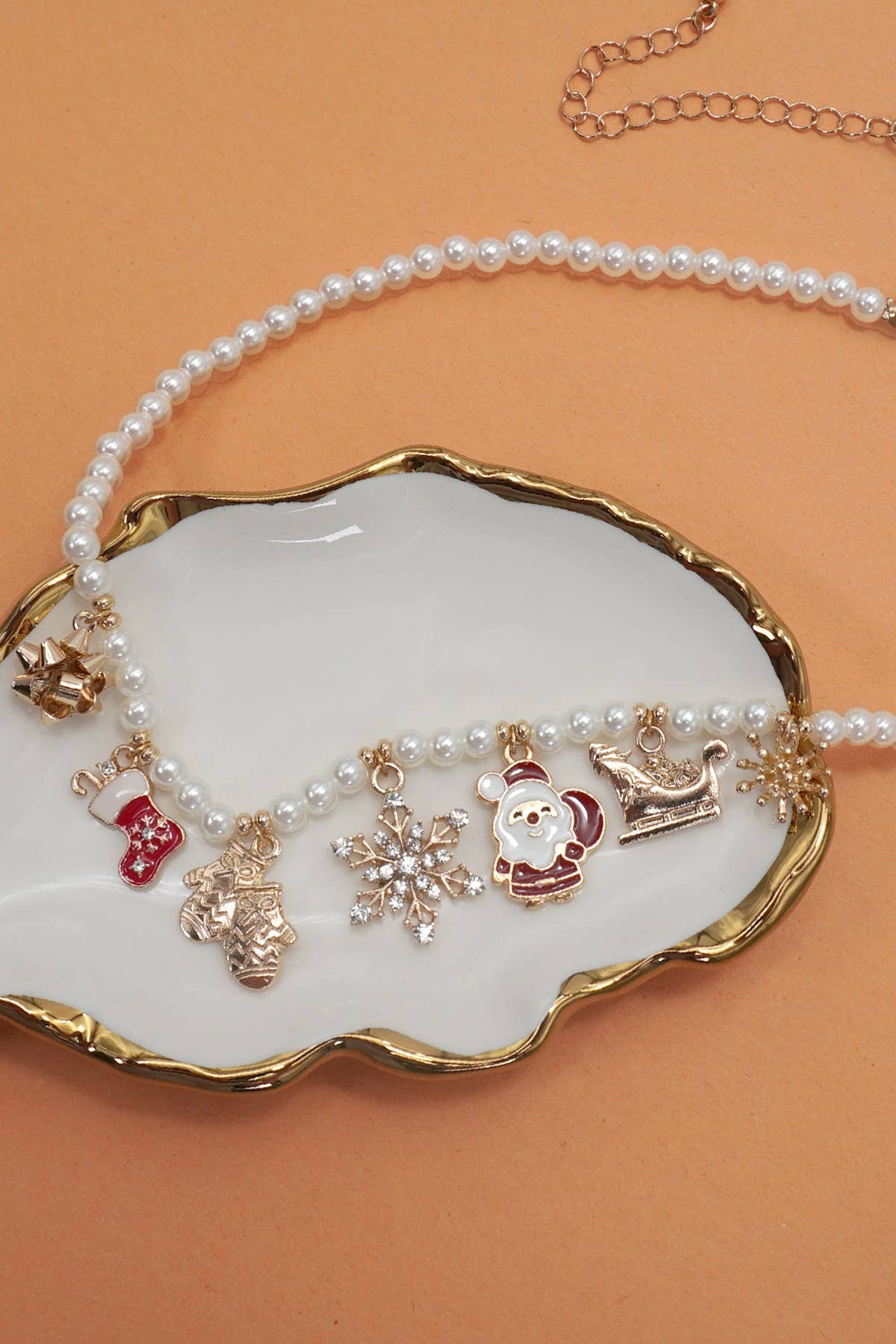 Christmas Pearl Chain Necklace