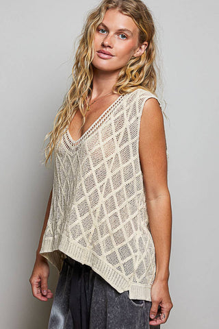 V-neck Diamond Weave Crochet Sleeveless Knit Top